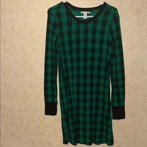 Victoria’s Secret Night Shirt Size Medium Green and Black Plaid Long Sleeve M